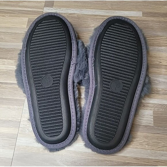 Victoria's Secret Faux Fur Fuzzy Slipper Gray Woman's Size‎ Large - NEW - Picture 8 of 10